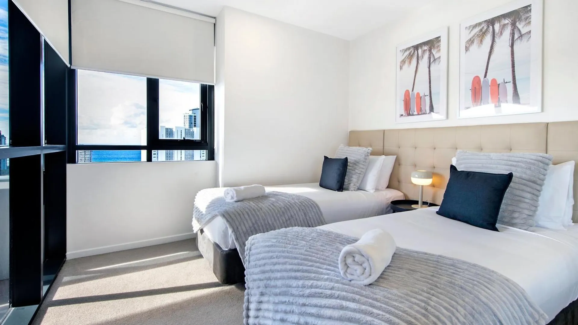 Ruby - Self Contained, Privately Managed Apartments Gold Coast